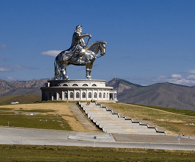 genghis khan Chinggis Khaan statue horse equestrian mongolia 1